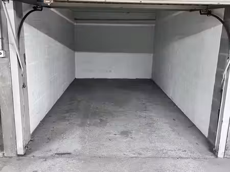 box/parking fermé 7 m2