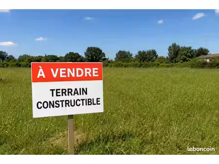 terrain 847 m² bressols