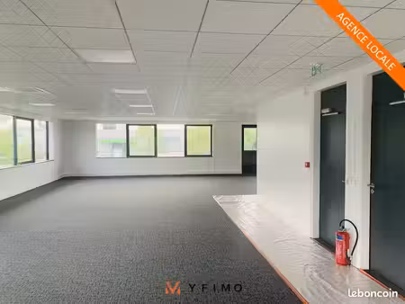 bureaux 1243 m² guyancourt