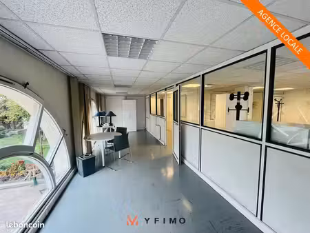 bureaux 209 m² poissy