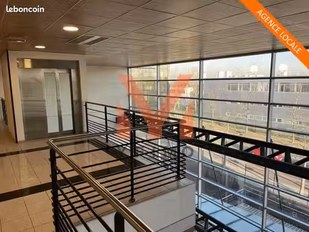 bureaux 566 m² poissy