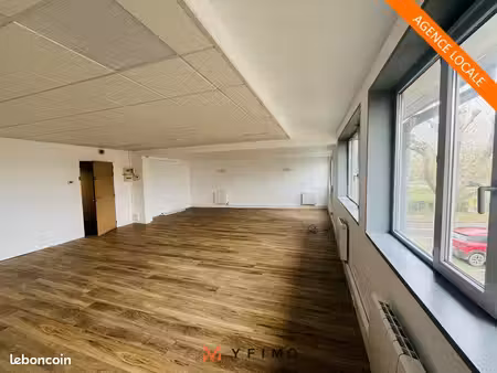 bureaux 67 m² voisins-le-bretonneux