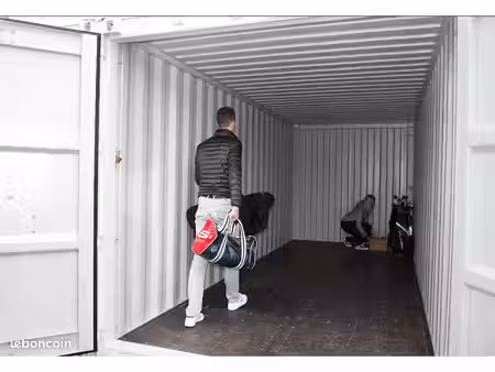 box de stockage avec accès véhicule sécurisé de plain pied 7j/24h