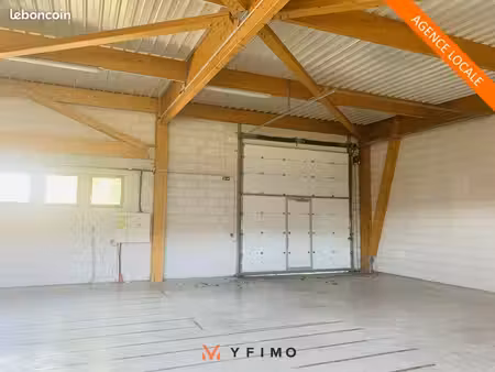 local d'activite 281 m² carrieres sous poissy
