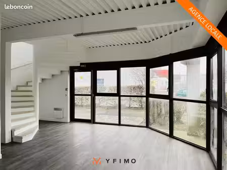 local d'activite 890 m² coignieres