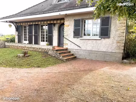 maison sur sous sol avec grand terrain
