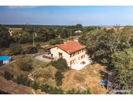 maison de caractère avec 3 logements indépendants et fort potentiel