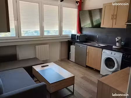 location appartement meublé tout équipé  très bon standing  vue magnifique  idéal étudiant