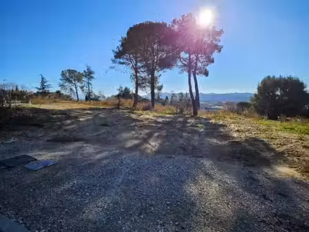 terrain 409 m² cadenet