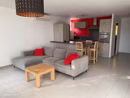 beau t3 duplex 77 m² au sol
