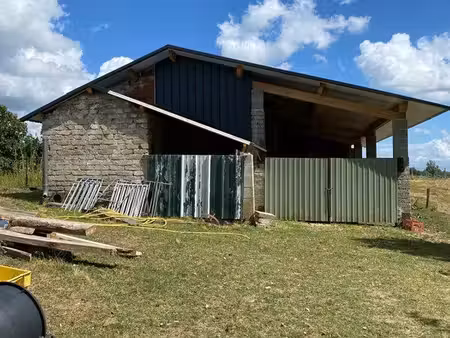 hangar et terrain agricole