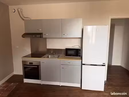 appartement centre de saint savin 86