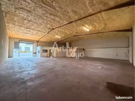 local d'activite 350 m² migné-auxances