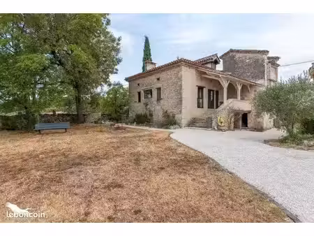 ferme 4 pièces 180 m²