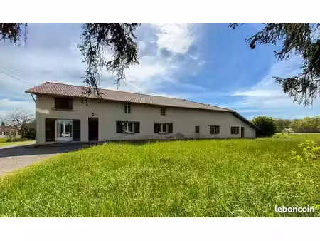 longére bressane + dépendances + terrain 12700m²