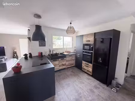 maison de 2021 plain pied 3 chambres dont suite parentale-dpe a terrain 1046m2 divisible