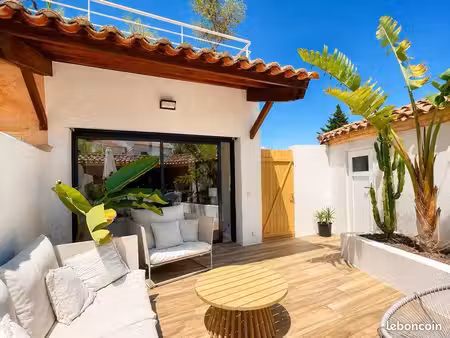 le pradet☀️ - t2 rénové à neuf avec grande terrasse de 43m2 et parking◊