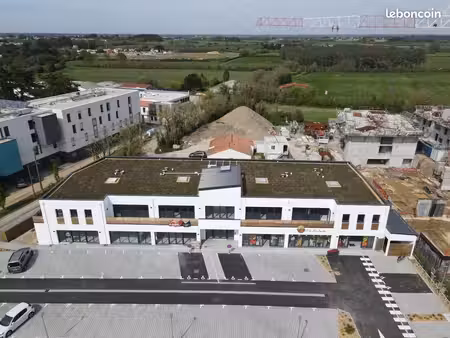 local commercial 218 m²