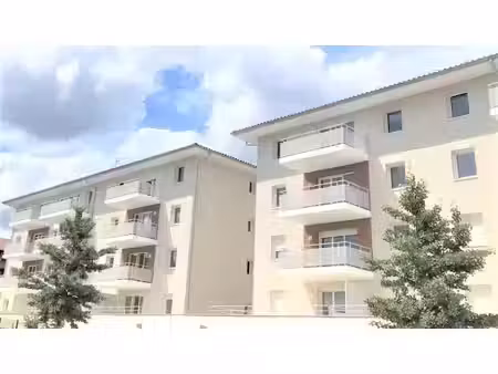 location appartement 3 pièces 59.83 m² à l'isle-d'abeau (38080)  740 €