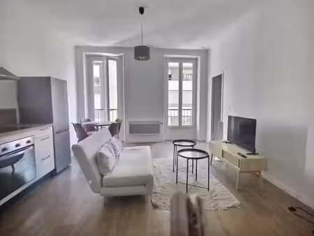 location meublée appartement 2 pièces 42 m² à marseille 6ème (13006)  907 €