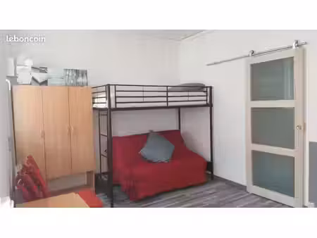 studio pour 1/2 personnes disponible immédiatement