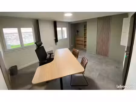 bureau 15 m2 meublé