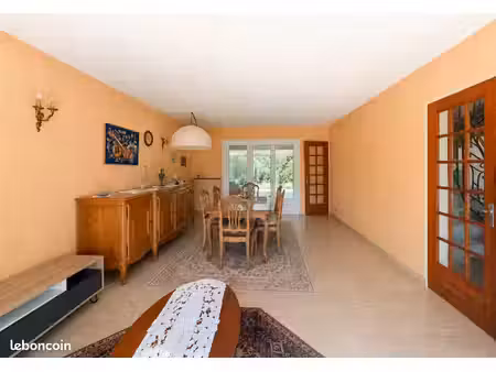 maison quartier calme