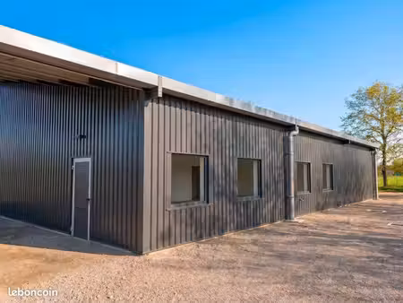 local neuf 300+700m² - emplacement stratégique (a71 / rcea)