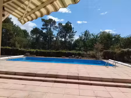location meublée maison 4 pièces 115 m² à gujan-mestras (33470)  2 300 €
