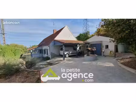 longère 6 pièces 157 m²