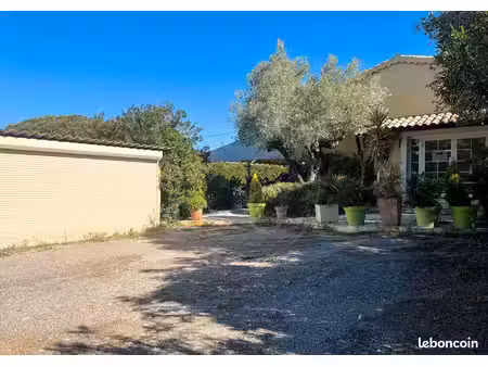maison 8 pièces 250 m²