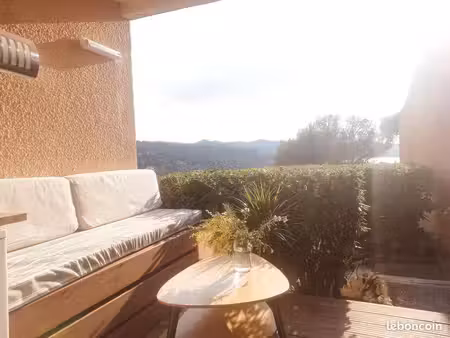 location de octobre à mai 2027