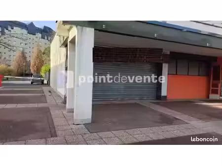 local commercial 68 m²