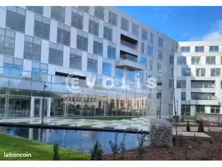 bureaux 418 m²