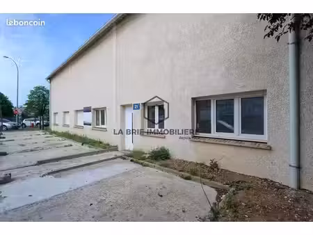 local commercial 65 m² draveil