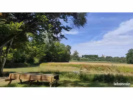 magnifique terrain de loisirs à saint‑phal – véritable havre de paix avec plan d'eau