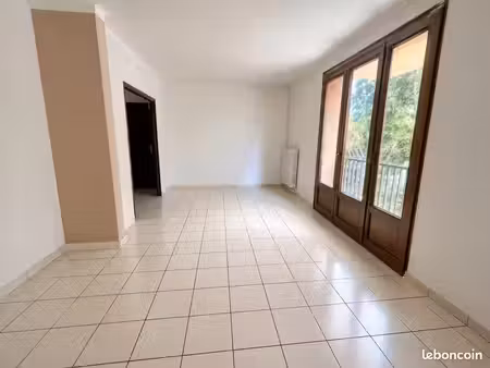 appartement 5 pièces 96 m²