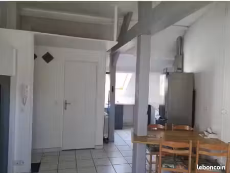studio 25.56m2 - 650 charge comprise