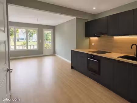 maison 4 chambres entièrement rénovée au centre ville