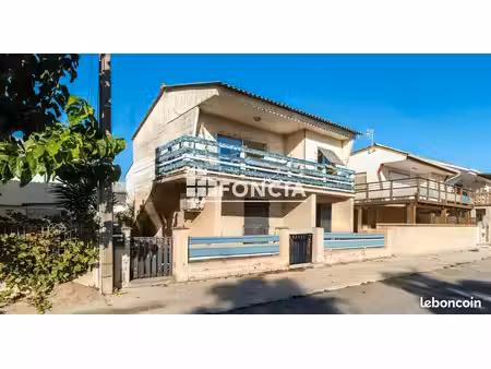chalet-villa au terrain rond gruissan plage