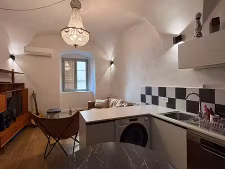 appartement t2 cave/murs