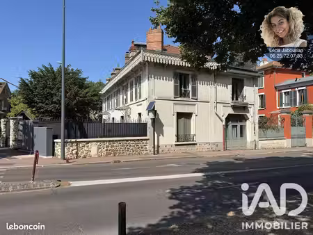 maison 7 pièces 175 m²