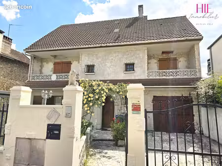 propriété 7 pièces 125 m²