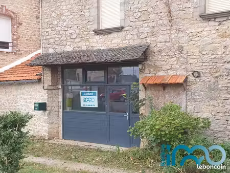 local commercial 70 m² valady