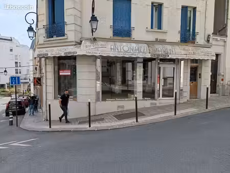 local commercial à louer