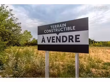 terrain 1100 m² cuverville