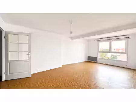calais - appartement 2 chambres - ascenseur - 76 m2