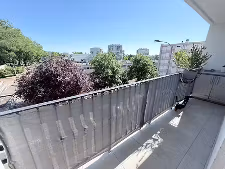 appartement 4 pièces lumineux à vendre à créteil - quartier préfecture