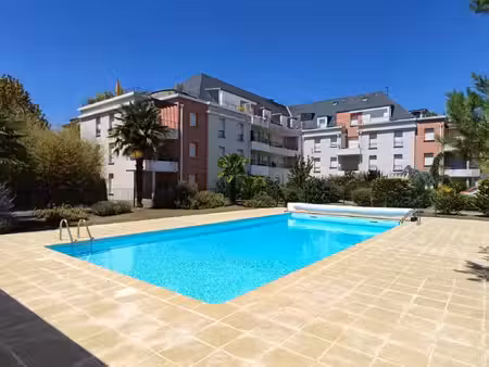 appartement 2005 t2 bis 45 m² sécurisé terrasse parking piscine