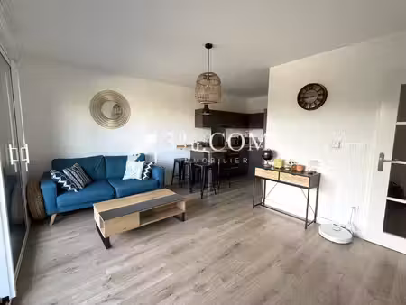 appartement t2 de 47 m2 + exterieur
